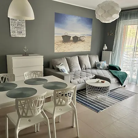 Przy Lesie アパート ミエンジボジェ